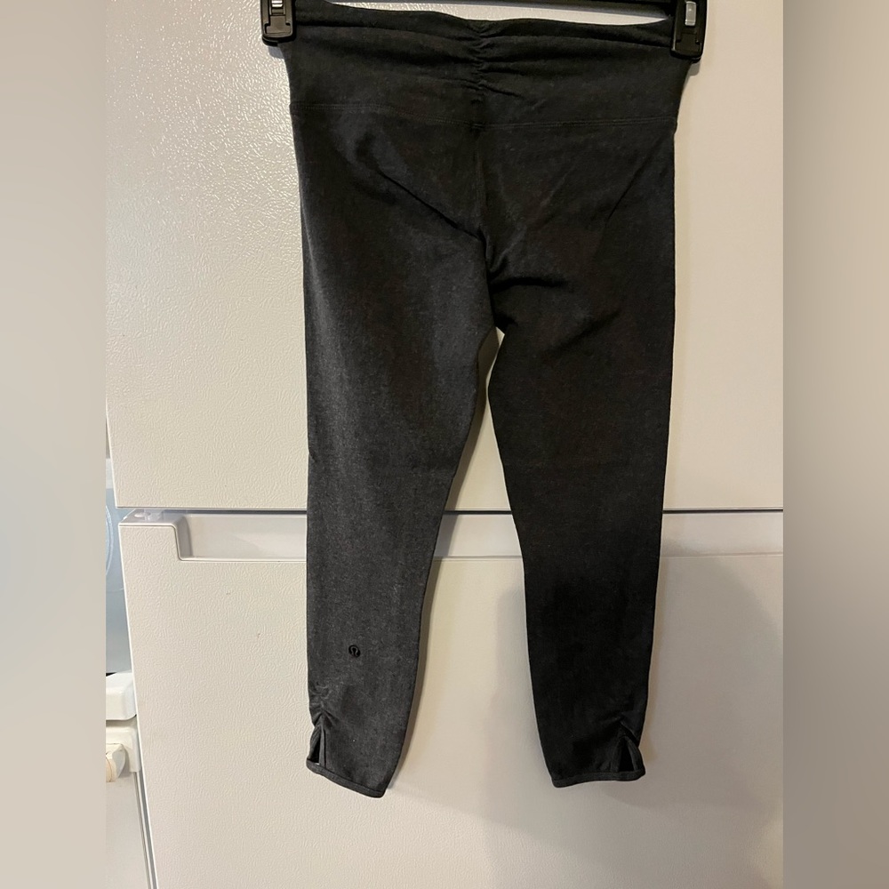 Lululemon Womens Dark Gray Align High Rise Crop Pant Size 4 Gym Yoga Stretch‎ - Picture 8 of 8